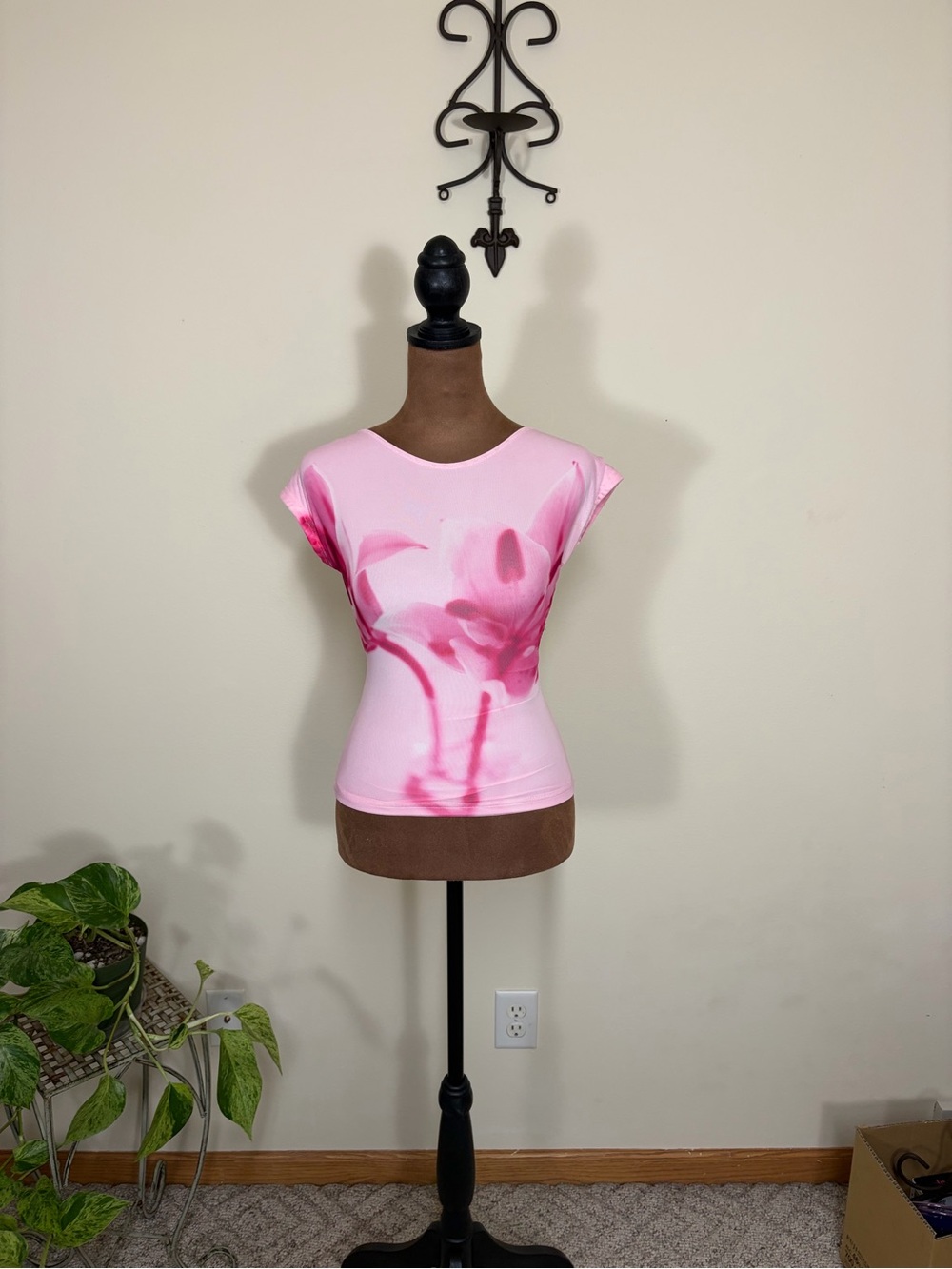 Princess Polly Light Pink Tee with Dark Pink Floral Print